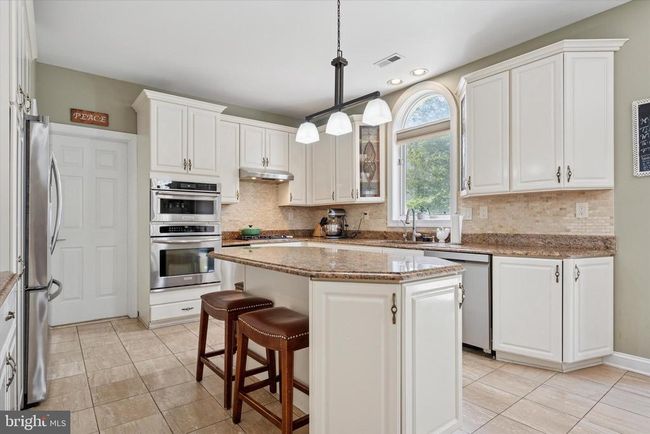 1 Arbor Lea Cir, House other with 4 bedrooms, 4 bathrooms and null parking in DOYLESTOWN PA | Image 4