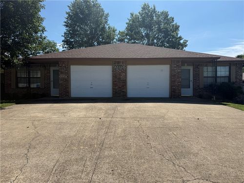 5805 Samantha St, Fayetteville, AR, 72704-5295 | Card Image