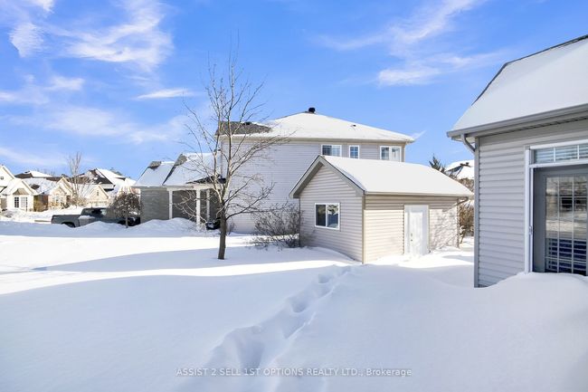 125 Golflinks Dr, House other with 5 bedrooms, 3 bathrooms and 4 parking in Nepean ON | Image 40