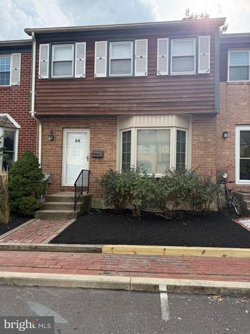 36 Gatehouse Ln, DOYLESTOWN, PA, 18901-2263 | Card Image