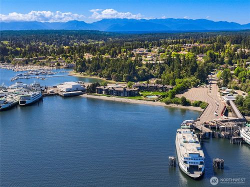 114-428 Harborview Dr Se, Bainbridge Island, WA, 98110-2436 | Card Image