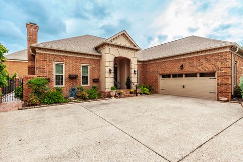 104 Carriage Way, Hendersonville, TN, 37075-3857 | Card Image