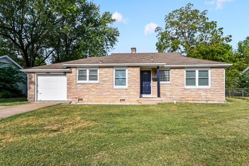1929 S Fairway Ave, Springfield, MO, 65804-2320 | Card Image