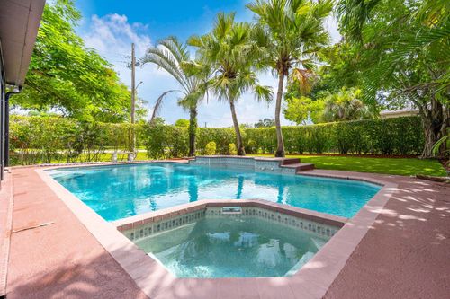 3981 Nw 81st Ter, Coral Springs, FL, 33065-2928 | Card Image