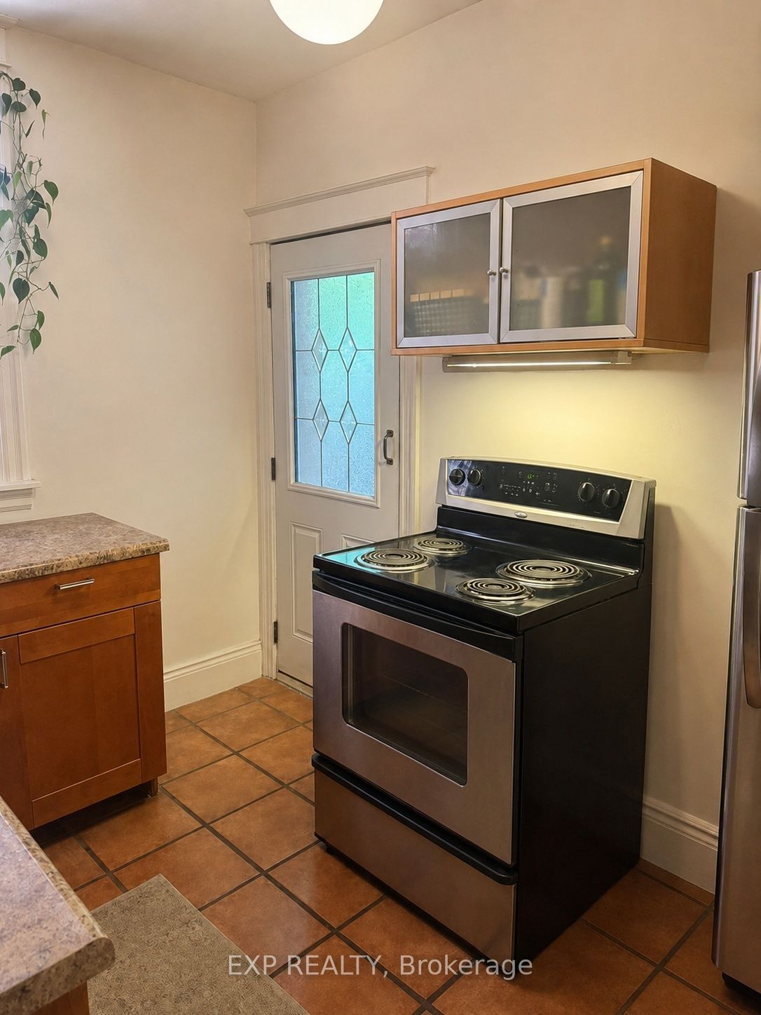 Residential Lease in Hamilton 3