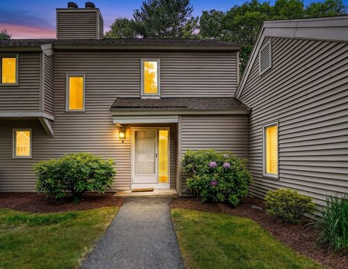 2-2 Daybreak, Wayland, MA, 01778-3904 | Card Image