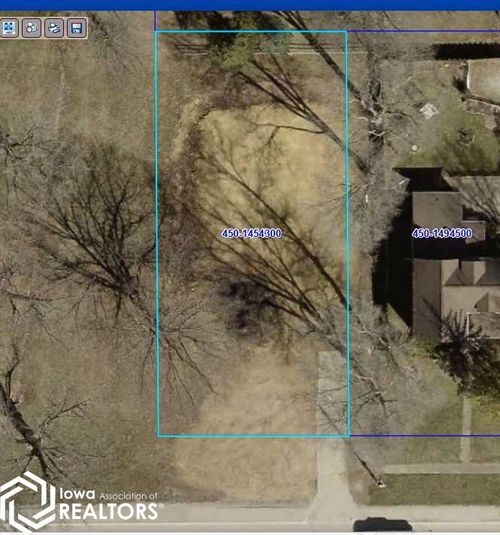 405 W Main St, Montezuma, IA, 50171-1106 | Card Image