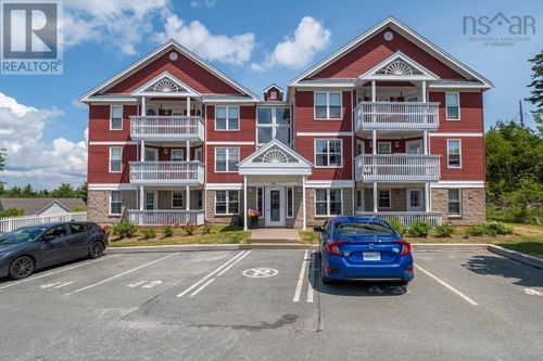 711 Moirs Mill Rd, Bedford, NS, B4A3Y2 | Card Image