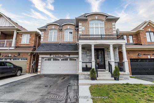 4 Mistletoe Pl, Brampton, ON, L6Y5V1 | Card Image