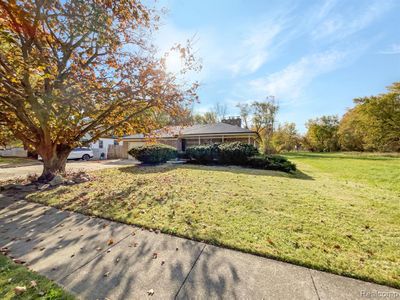 27475 Annapolis Road, Home with 3 bedrooms, 2 bathrooms and null parking in Westland MI | Image 1