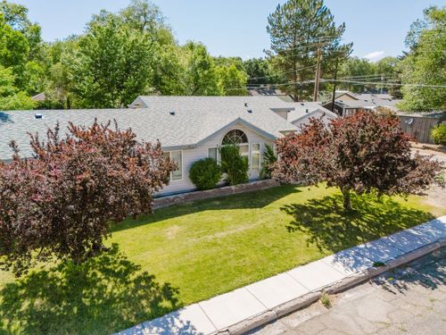 222 8th Street, Carlin, NV, 89822 | Card Image