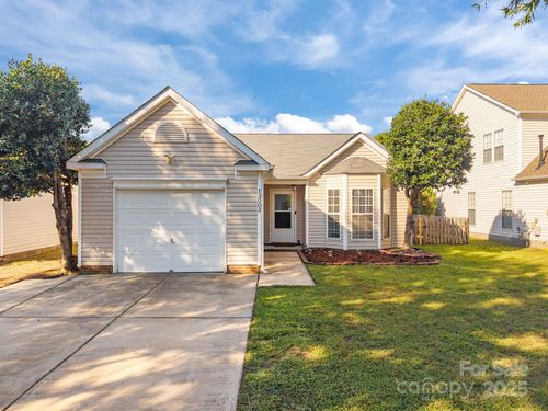 13003 Planters Row Dr, Charlotte, NC, 28278-0010 | Card Image