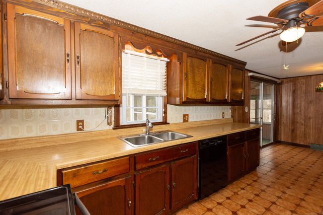 61 Collelo Ave, House other with 2 bedrooms, 1 bathrooms and null parking in Moosup CT | Image 13