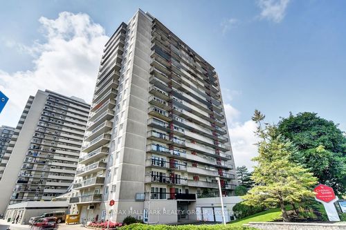 1005-158A Mcarthur Ave, Vanier, ON, K1L7E7 | Card Image