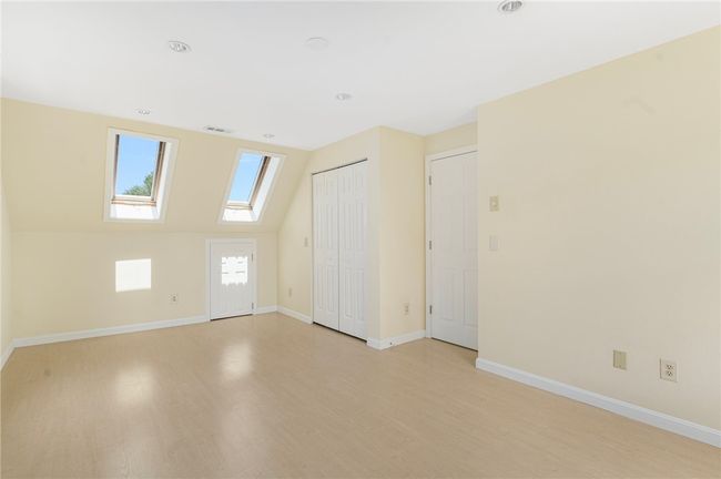 208 W View Rd, House other with 4 bedrooms, 3 bathrooms and 4 parking in Middletown RI | Image 26