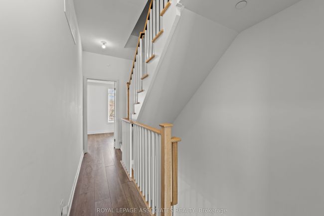 84 Tisdale Ave, House attached with 5 bedrooms, 4 bathrooms and 1 parking in Toronto ON | Image 20