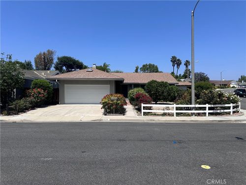 635 Flaming Star Ave, Thousand Oaks, CA, 91360-1522 | Card Image
