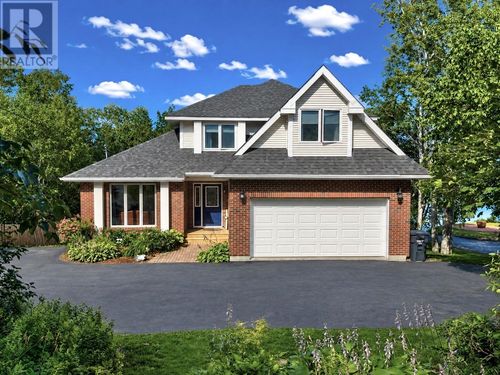 13 - 13-15 Municipal Sq, House with 4 bedrooms, 3 bathrooms and null parking in Clarenville NL | Card Image