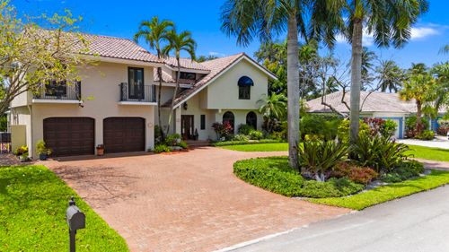 8540 N Lake Dasha Dr, Plantation, FL, 33324-3119 | Card Image