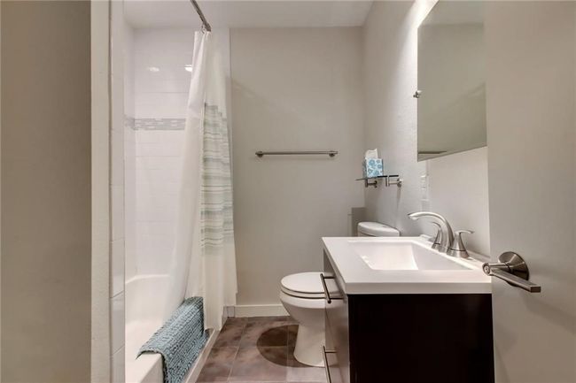 1708 Ullrich Ave, House other with 3 bedrooms, 3 bathrooms and 2 parking in Austin TX | Image 25