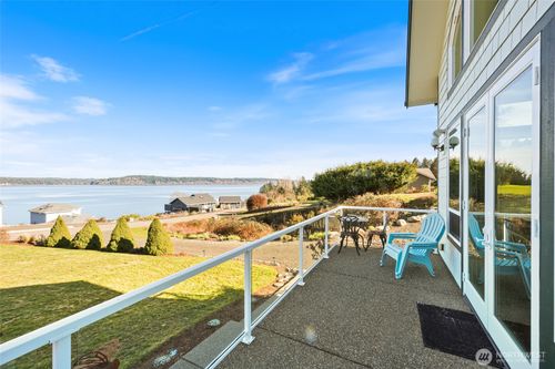 201 E Smith Cove Way, Shelton, WA, 98584-9417 | Card Image