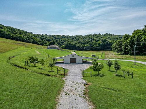 1973 Mooresville Pike, Culleoka, TN, 38451-2161 | Card Image