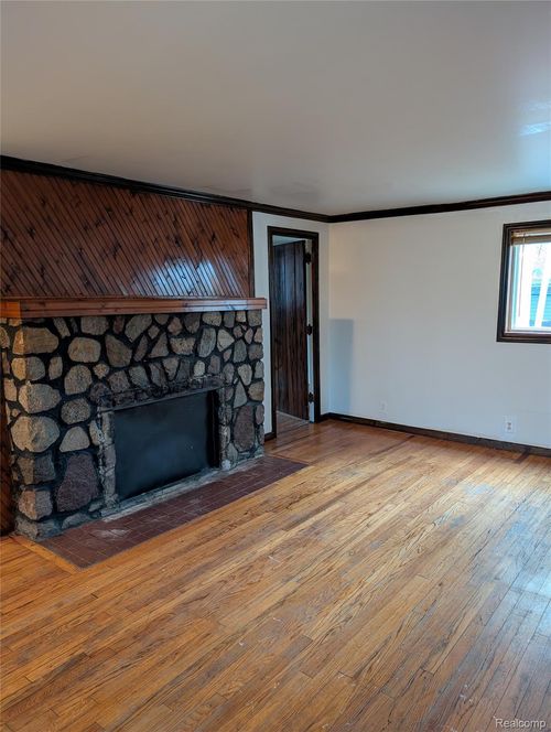 222 Oglethorpe Dr, Lapeer, MI, 48446-2768 | Card Image