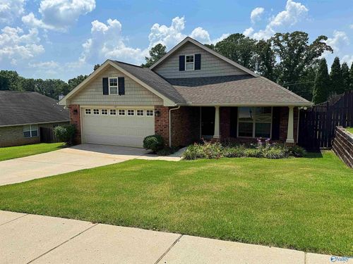 105 Oak Shade Dr, Madison, AL, 35758-5828 | Card Image