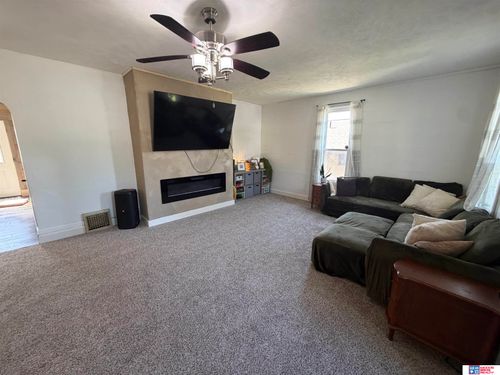 1019 N 7th St, Beatrice, NE, 68310-2340 | Card Image