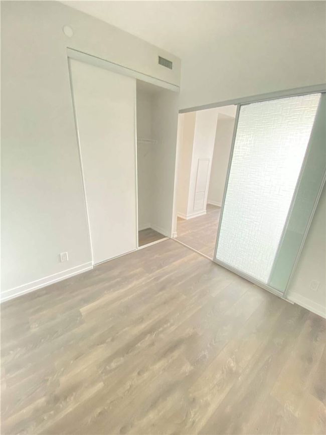 05 - 5 Buttermill Ave, Condo with 2 bedrooms, 2 bathrooms and null parking in Vaughan ON | Image 14