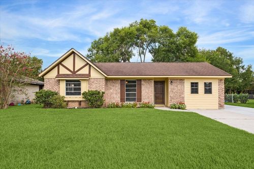108 Annette Ln, Friendswood, TX, 77546-3783 | Card Image