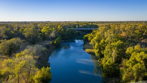 380 Clinton Rd, Cuero, TX, 77954-6522 | Card Image