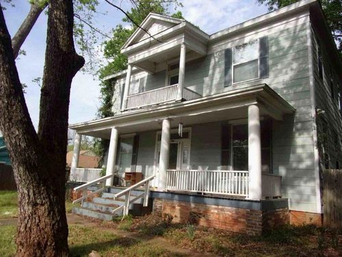 710 S Magnolia St, Palestine, TX, 75801-4459 | Card Image