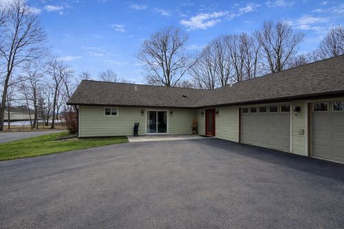 392 Eagle Landing Ct Nw, Federal Dam, MN, 56641-6782 | Card Image