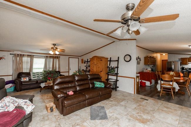 3546 Old Spurger Hwy, House other with 4 bedrooms, 2 bathrooms and null parking in Silsbee TX | Image 5