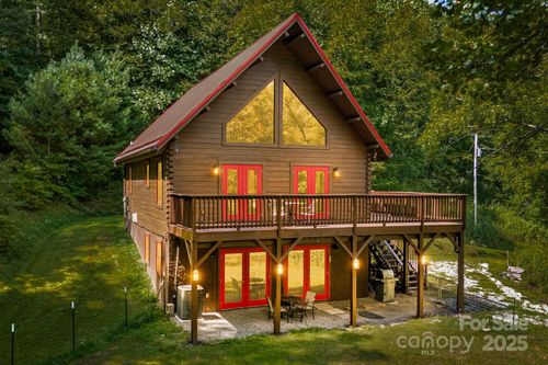 6018 Meadow Fork Rd, Hot Springs, NC, 28743-7313 | Card Image