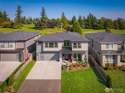 423 Rockefeller Ave, Everett, WA, 98201-1021 | Card Image