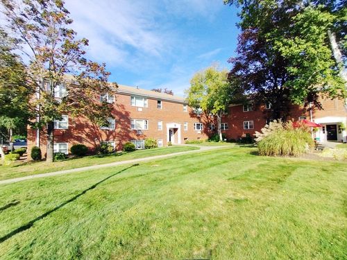 199-199 Regency Park Dr, Agawam, MA, 01001-2261 | Card Image