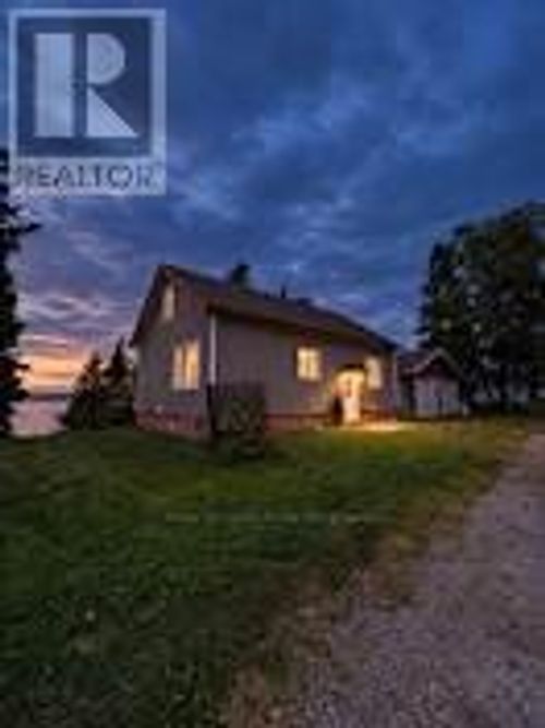 104 Park Street, Greenstone (Longlac), ON, P0T2A0 | Card Image