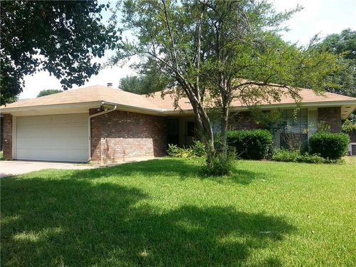 511 Parsley Ln, Euless, TX, 76039-8061 | Card Image
