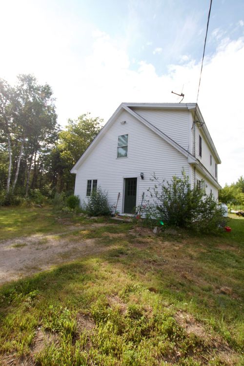 84 Old County Road, Searsport, ME, 04974 | Card Image