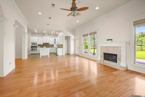 35430 Oak Manor Ave, Geismar, LA, 70734-3156 | Card Image
