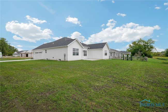 11171 Whitetail Way, House other with 3 bedrooms, 2 bathrooms and 2 parking in Whitehouse OH | Image 39