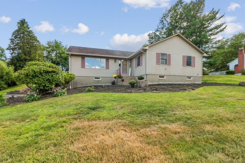 17 Valley View Dr, Bloomfield, CT, 06002-1631 | Card Image