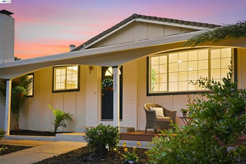 6235 Roslin Ct, Pleasanton, CA, 94588-4455 | Card Image