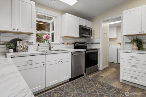 16804 Lark Ln Nw, Poulsbo, WA, 98370-8340 | Card Image