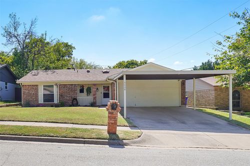 6608 Murel Dr, Watauga, TX, 76148-2323 | Card Image