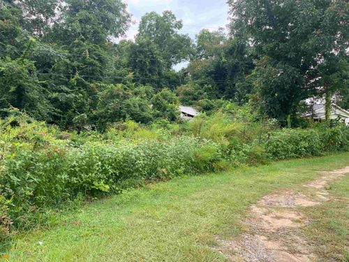 931 Railroad St N, Broxton, GA, 31519-3033 | Card Image