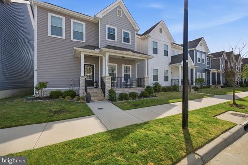 1518 Waltham Ln, Newport News, VA, 23608-7773 | Card Image