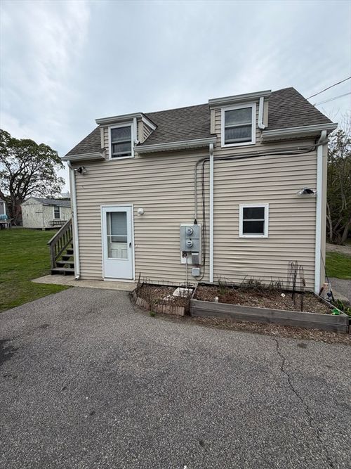 a-24 Child St, Portsmouth, RI, 02871-4213 | Card Image